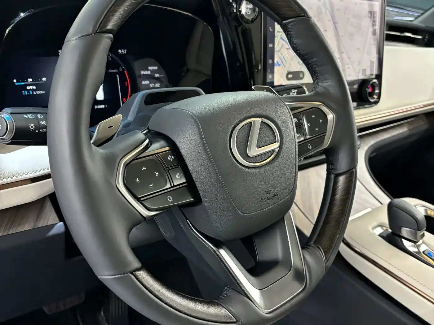 Lexus LM 2025 2023 500h 6-Seater Prestige Edition