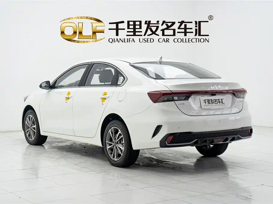 Kia K3 2024 1.5L CVT Comfort Premium Edition фото 4