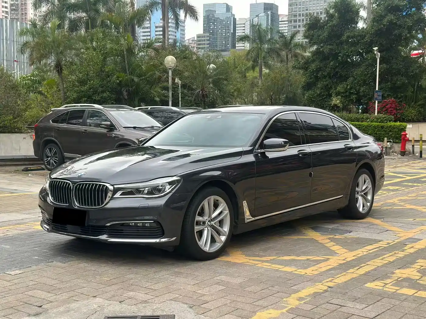 BMW 7 Series 2016 740Li Leading Edition