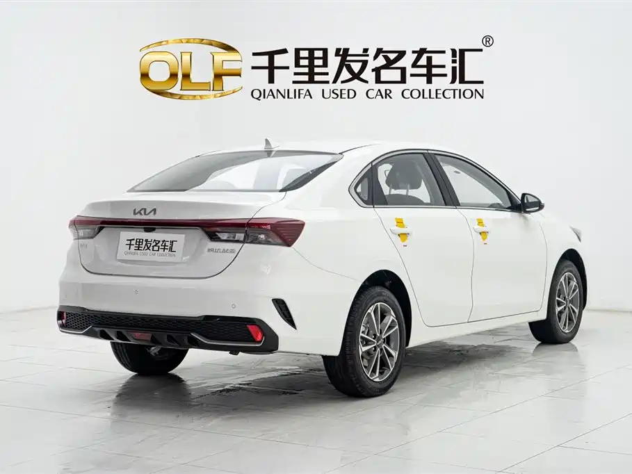 Kia K3 2024 1.5L CVT Comfort Premium Edition фото 6