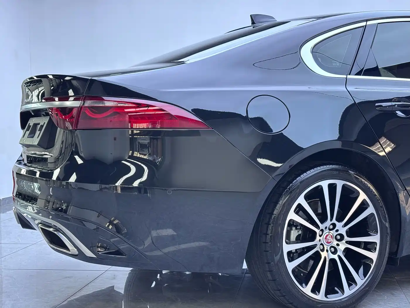 Jaguar XFL 2025 2024 2.0T P250 2WD Premium Luxury