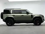 Photo 5 - Land Rover Defender
