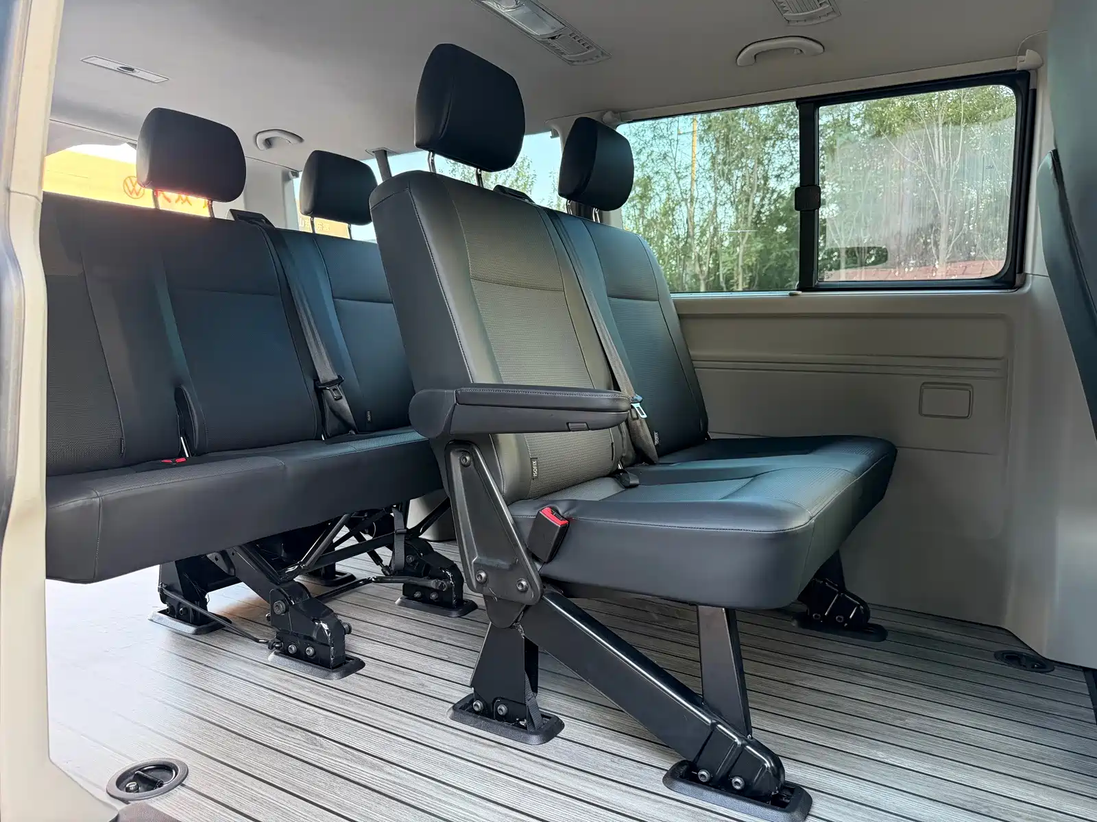 Фото 14 - Volkswagen Caravelle