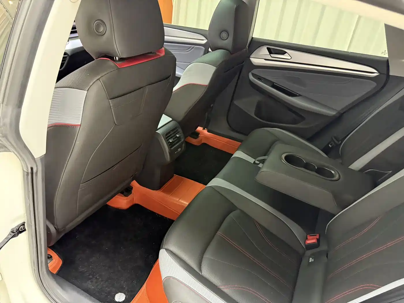 Volkswagen Lamando, миниатюра 12