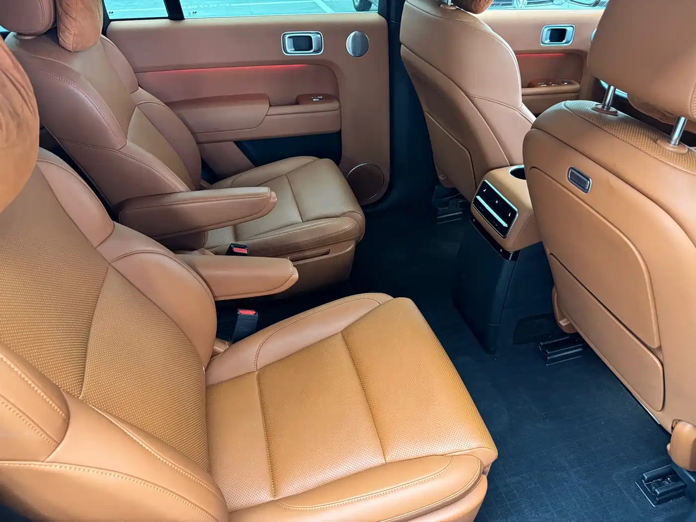 Photo 11 - Li Auto Li Xiang L9