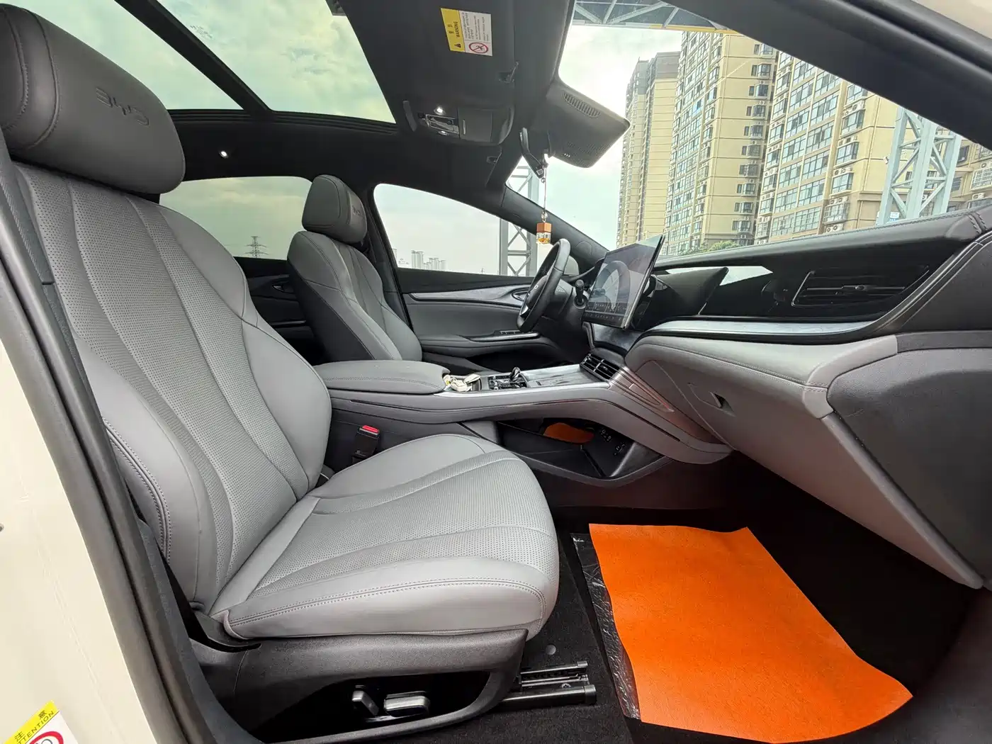 BYD Seal 2024 2024 Glory Edition DM-i 1.5L 121km Luxury