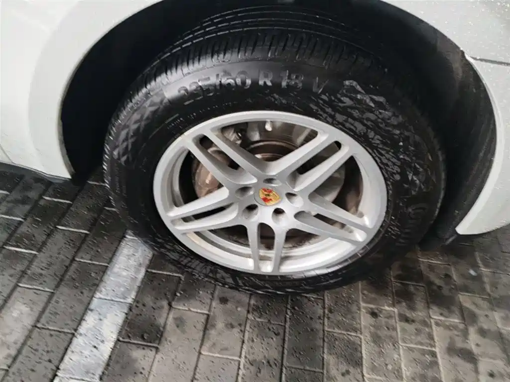 Porsche Macan 2018 Macan 2.0T фото 14