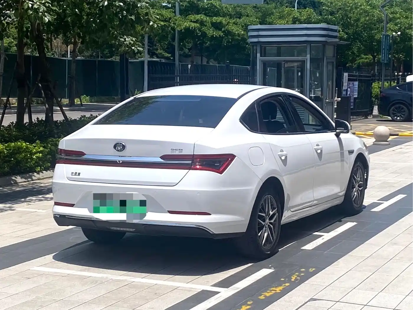 BYD Qin Pro New Energy 2019 EV Super Edition Standard Smart Connect Leading Style фото 4
