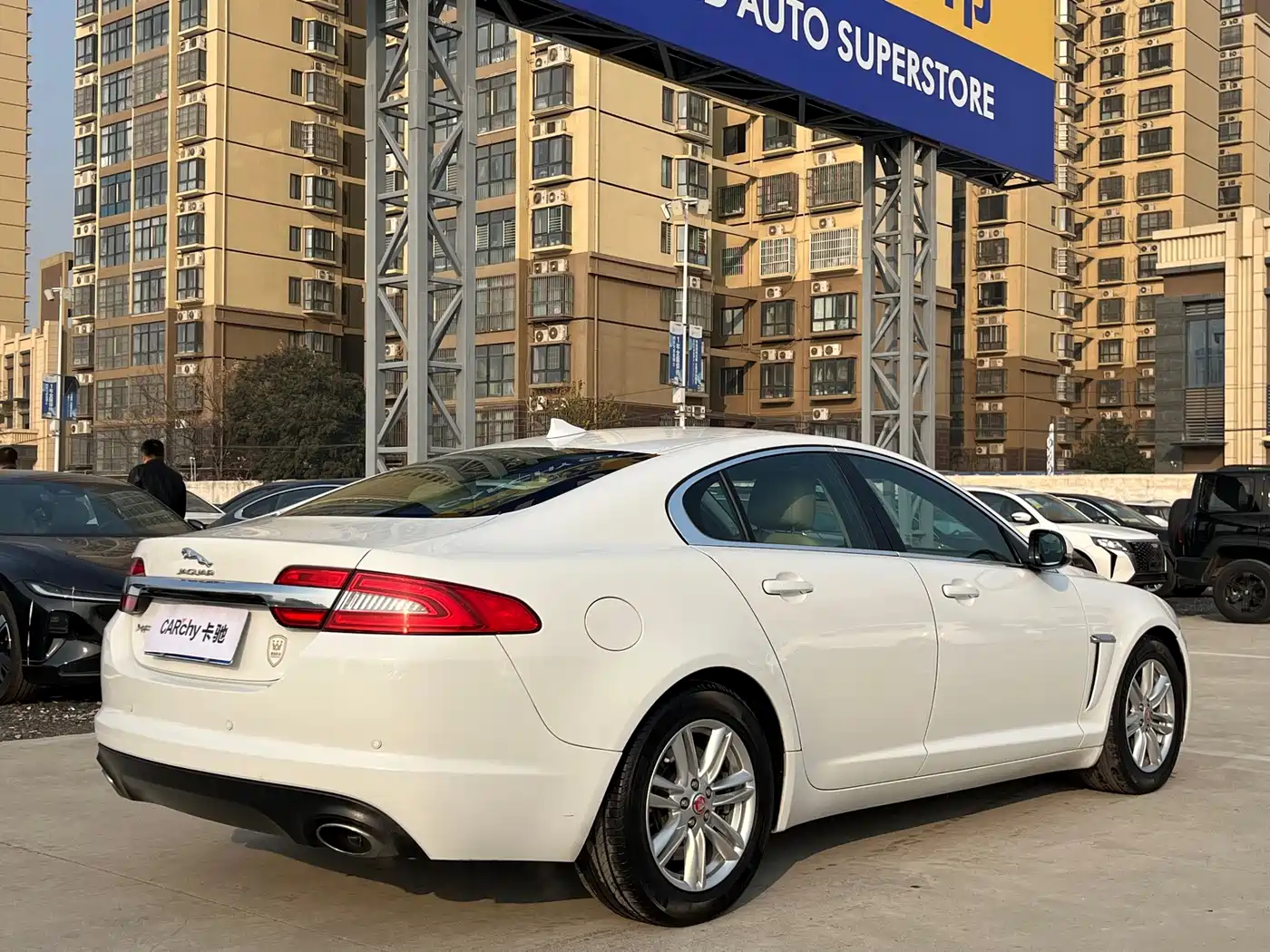 Jaguar XF 2014 2014 XF 2.0T Elegance Edition