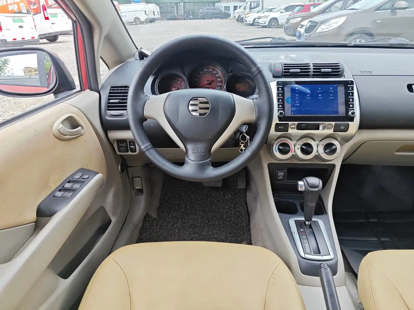 Everus S1 2013 2013 1.5L Automatic Comfort Edition