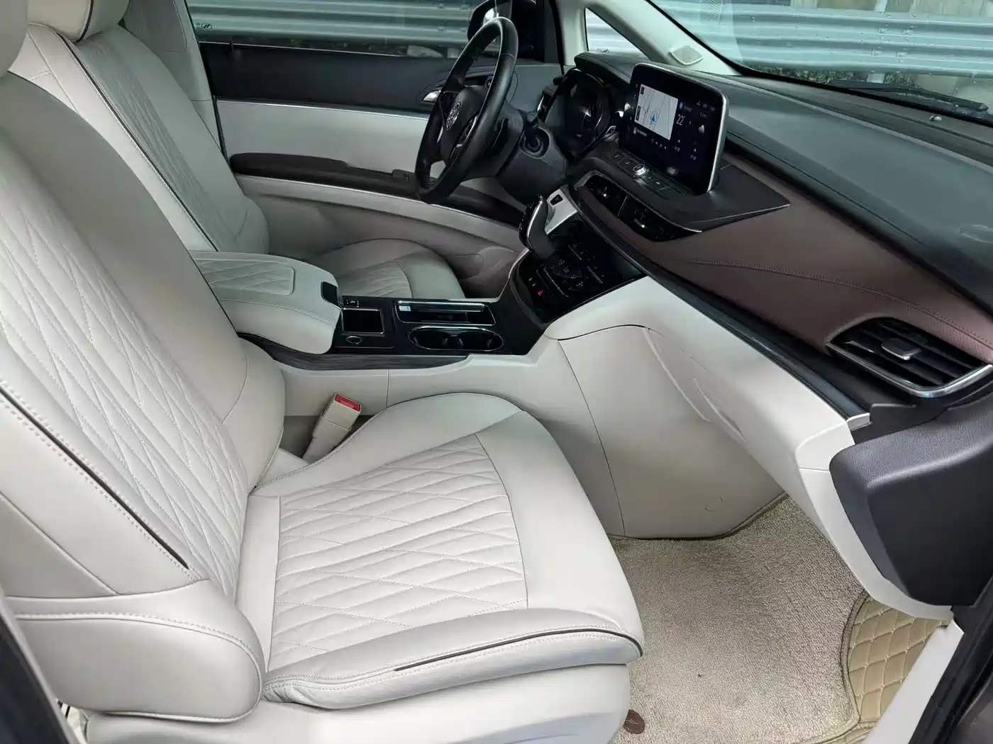 Buick GL8 2023 Land Business Class 652T Luxury фото 6