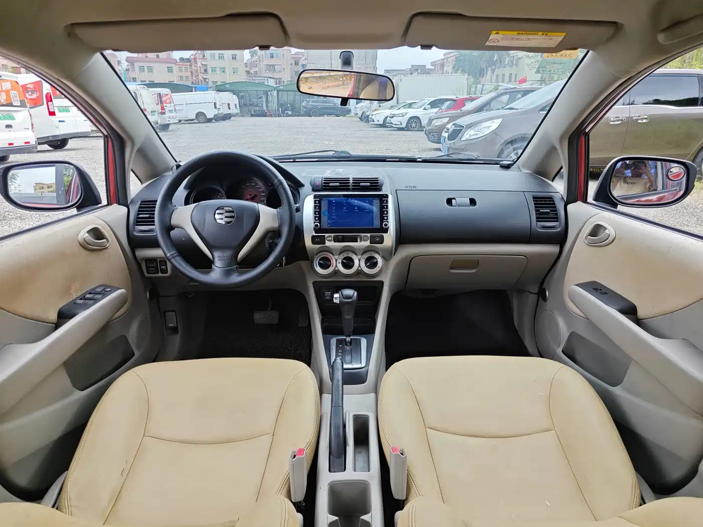 Everus S1 2013 2013 1.5L Automatic Comfort Edition