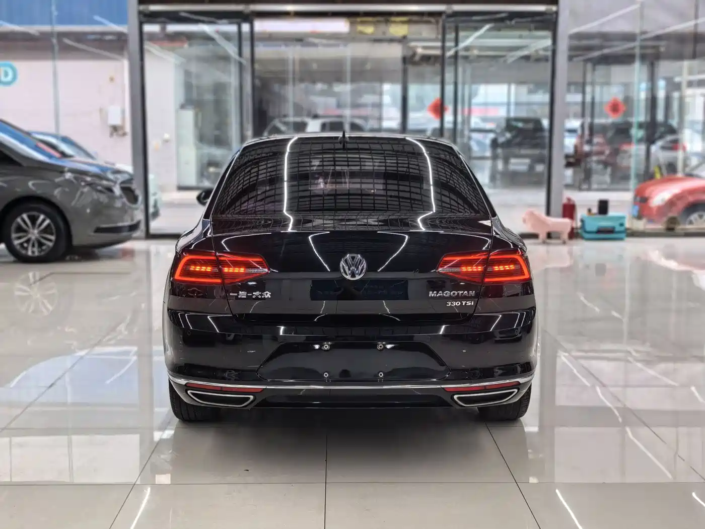 Volkswagen Magotan 2017 330TSI DSG Luxury фото 4