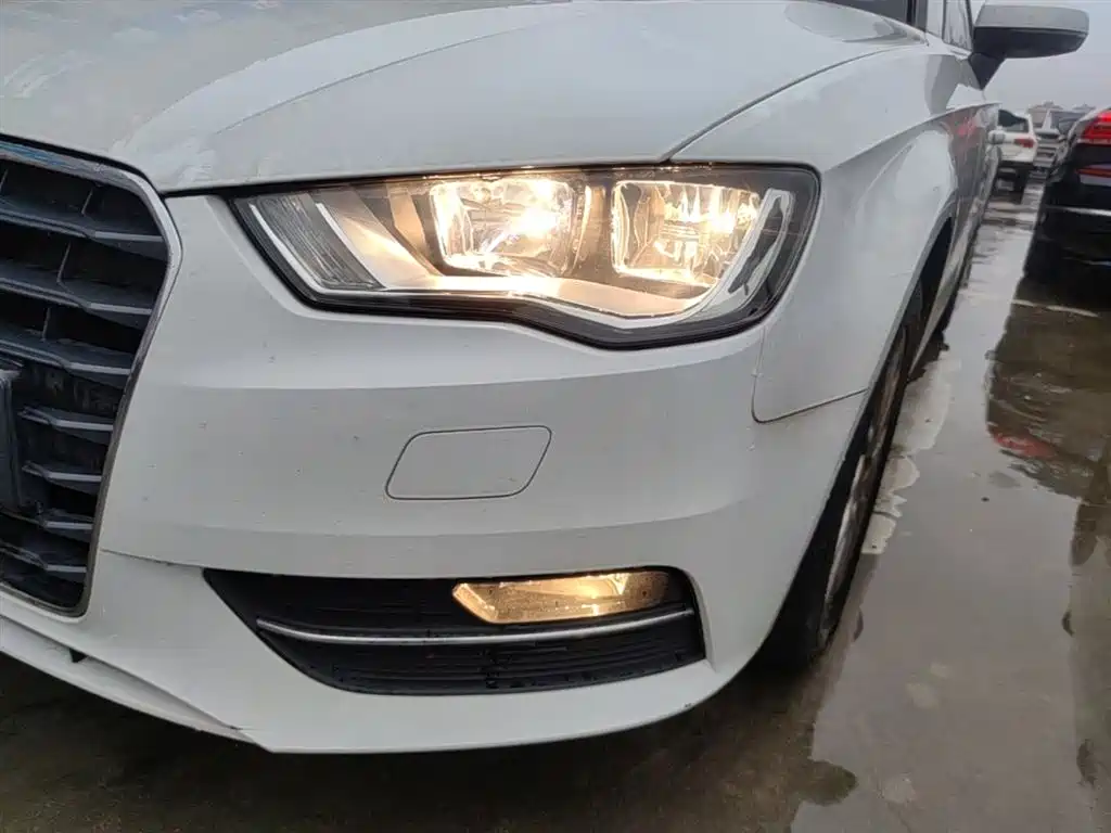 Audi A3 2016 Sportback 35 TFSI Progressive фото 24