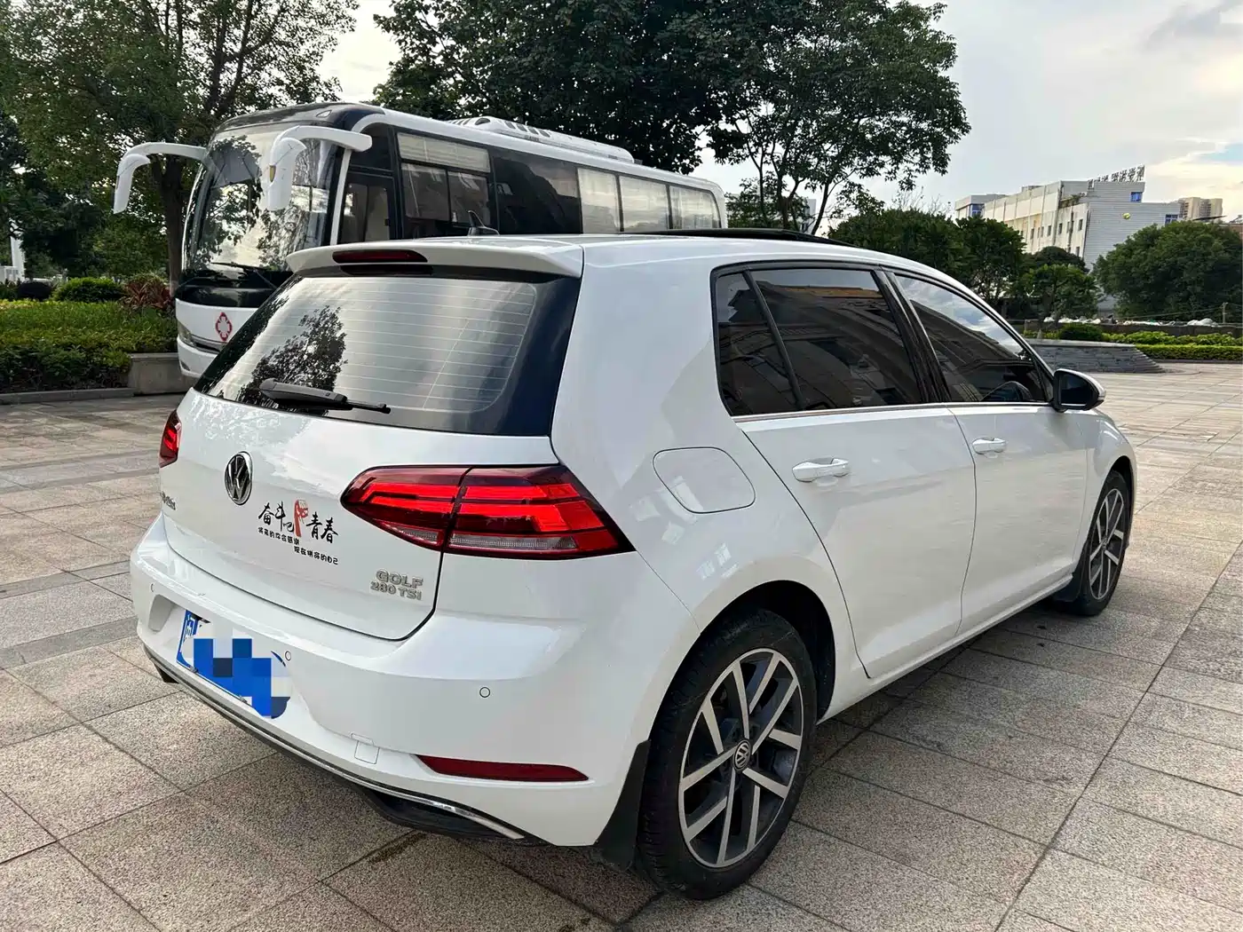 Volkswagen Golf 2020 Beloved Edition 280TSI DSG Comfort фото 4