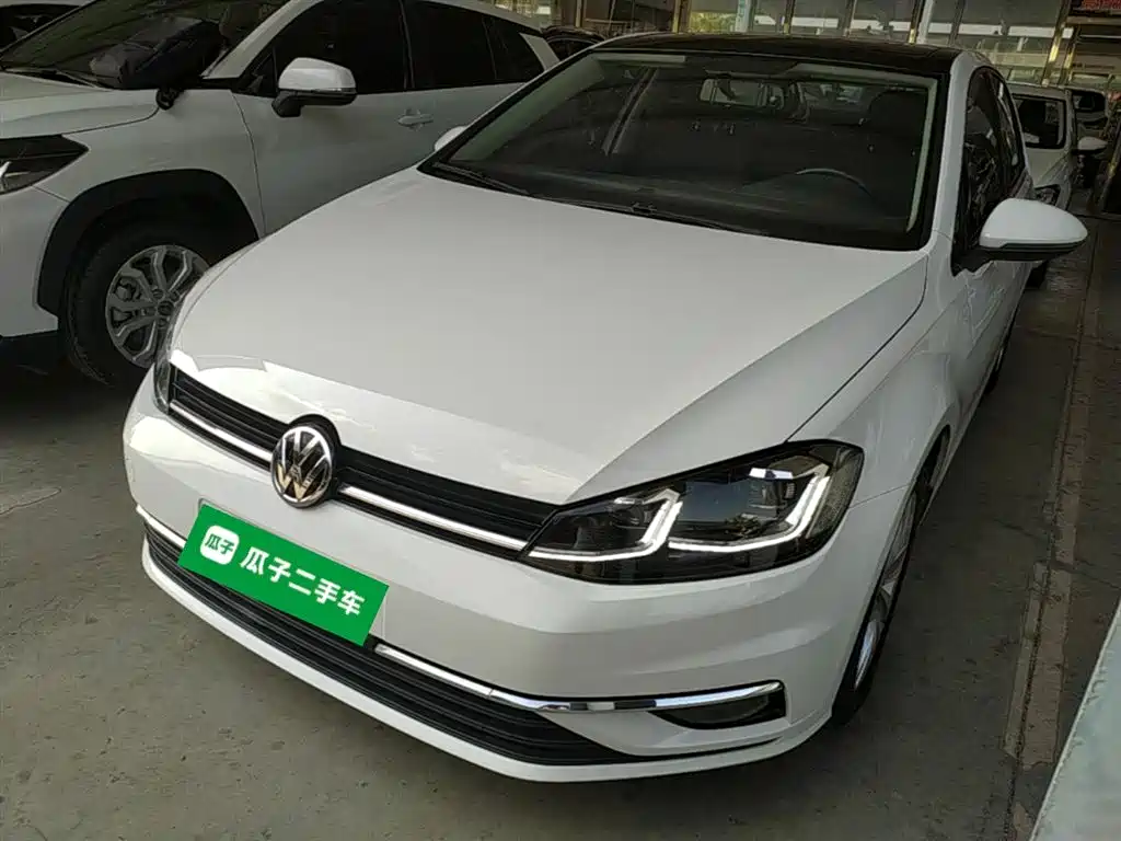 Volkswagen Golf 2018 230TSI Automatic Comfort фото 2