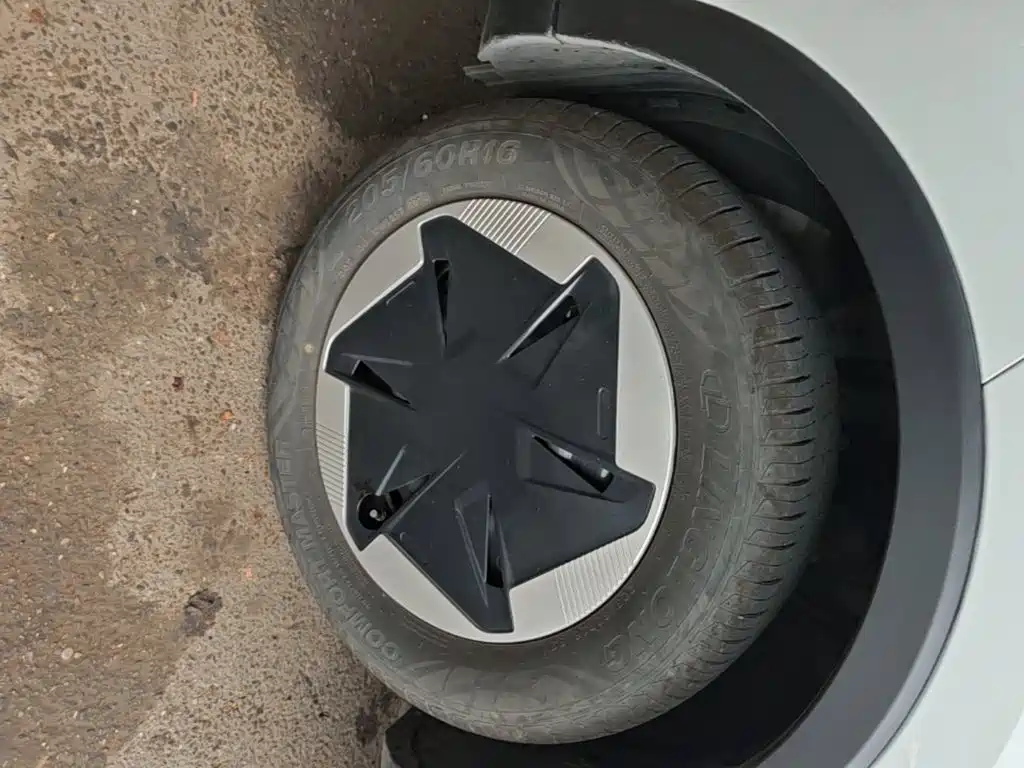 Photo 23 - Geely Geometry E Firefly