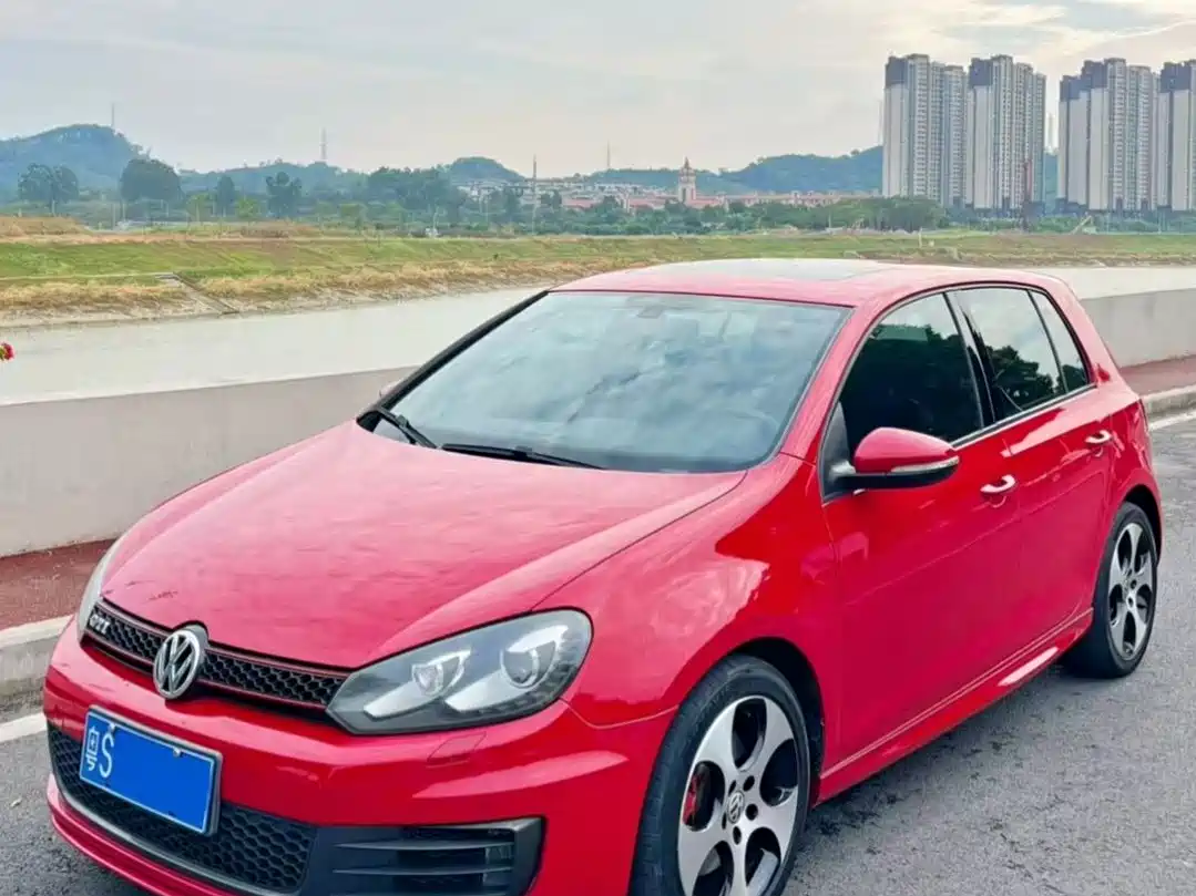 Volkswagen Golf GTI 2012 2.0TSI GTI