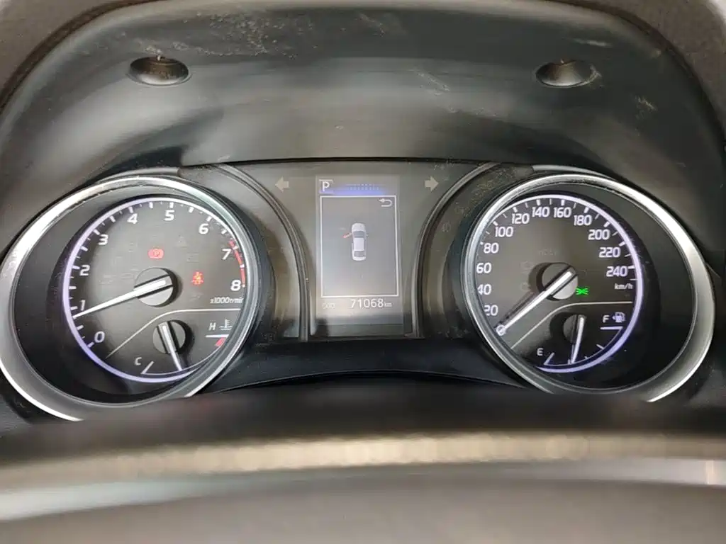 Photo 12 - Toyota Camry
