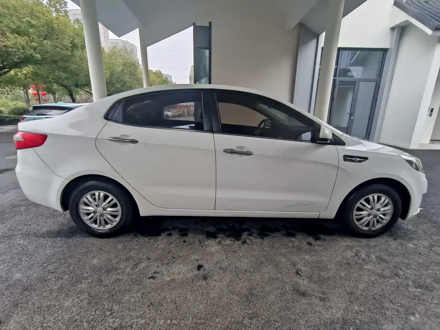 Kia K2 2012 Sedan 1.4L AT GLS Commemorative Edition фото 13