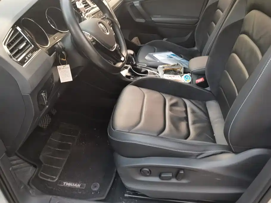 Фото 9 - Volkswagen Tiguan L
