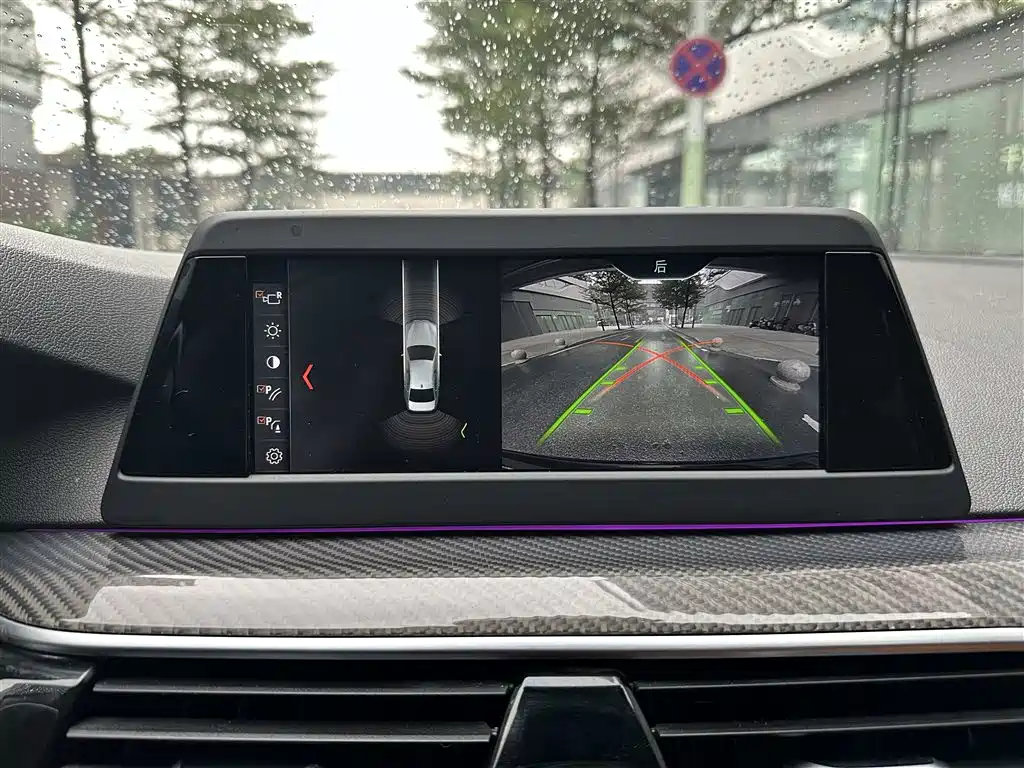 BMW 5 Series 2018 528Li Launch Special Edition фото 13
