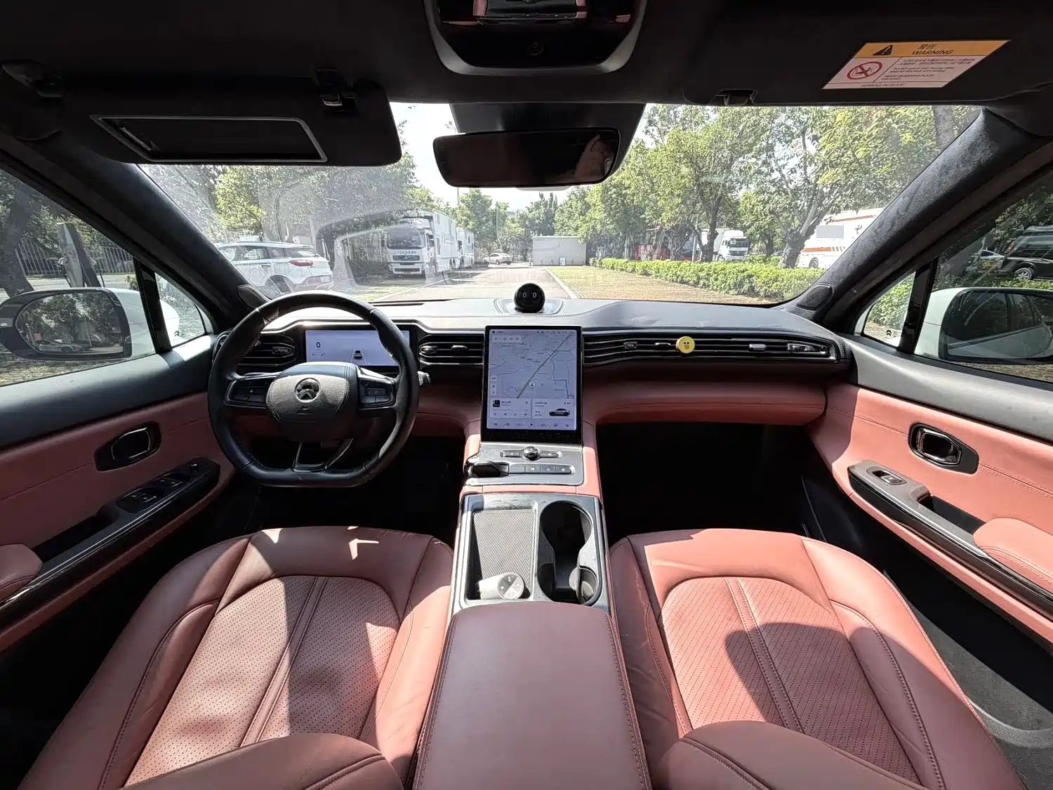 Фото 4 - NIO EC6