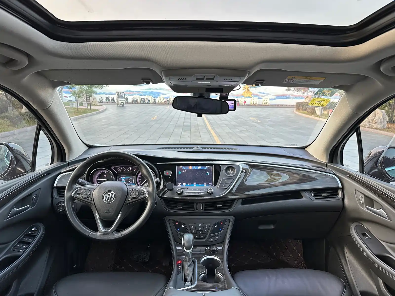 Фото 9 - Buick Envision Plus