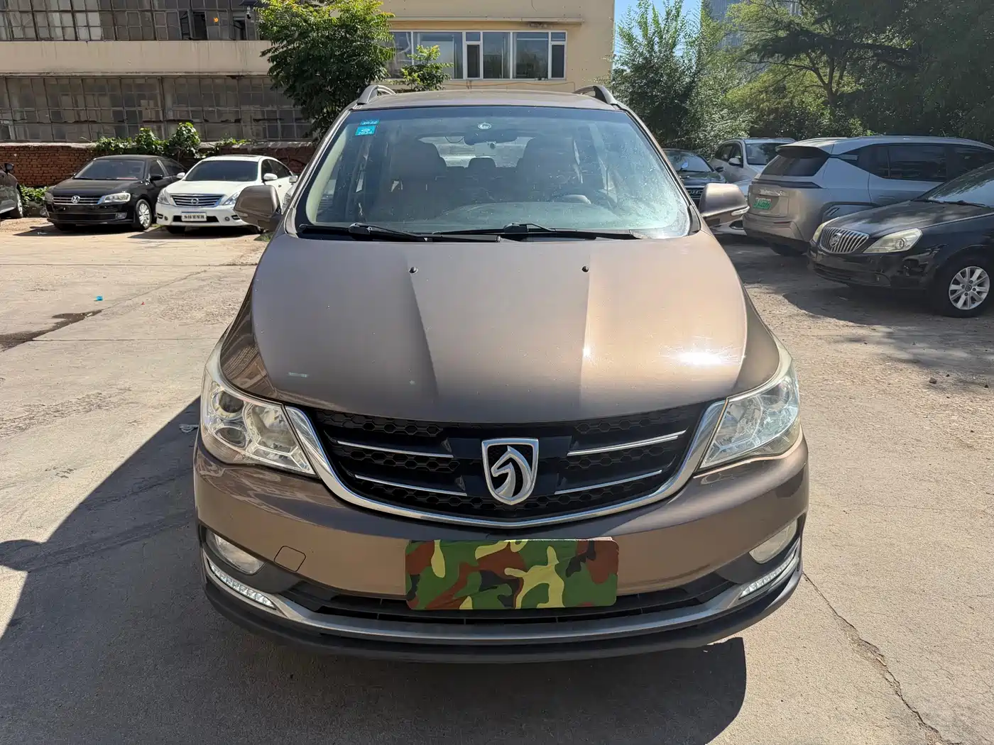 Фото 2 - Baojun 730