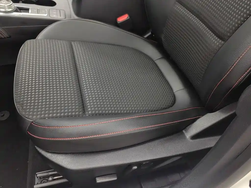 Фото 20 - Ford Focus