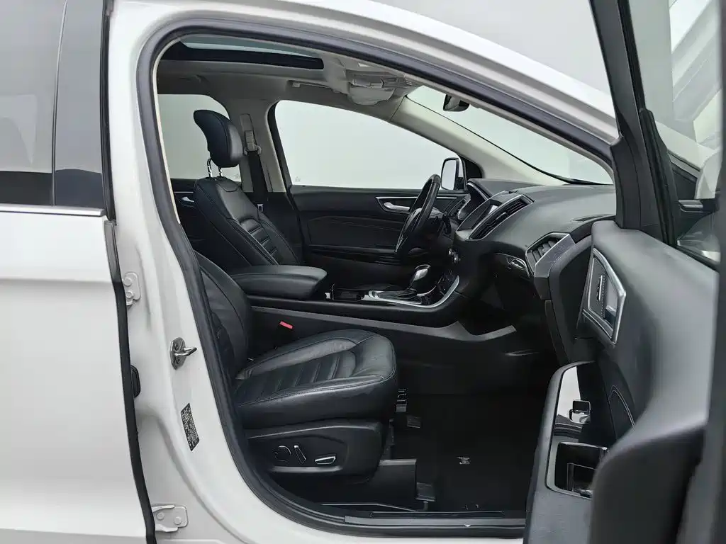 Ford Edge 2017 2016 EcoBoost 245 2WD Luxury 7-Seater