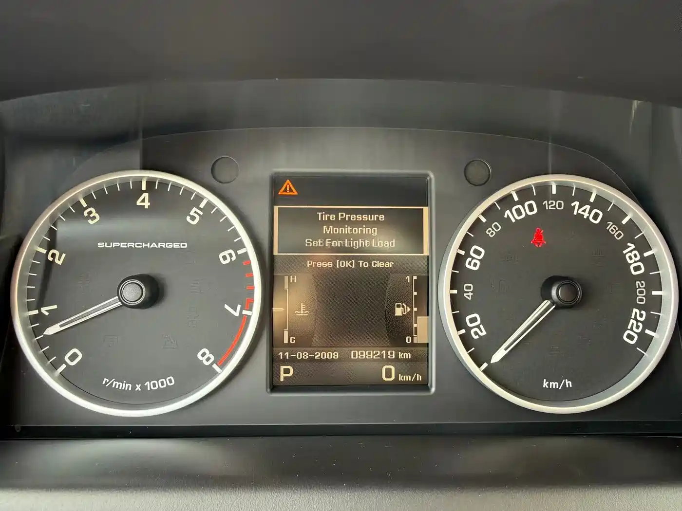 Land Rover Range Rover Sport 2010 5.0 SC V8 HSE фото 21