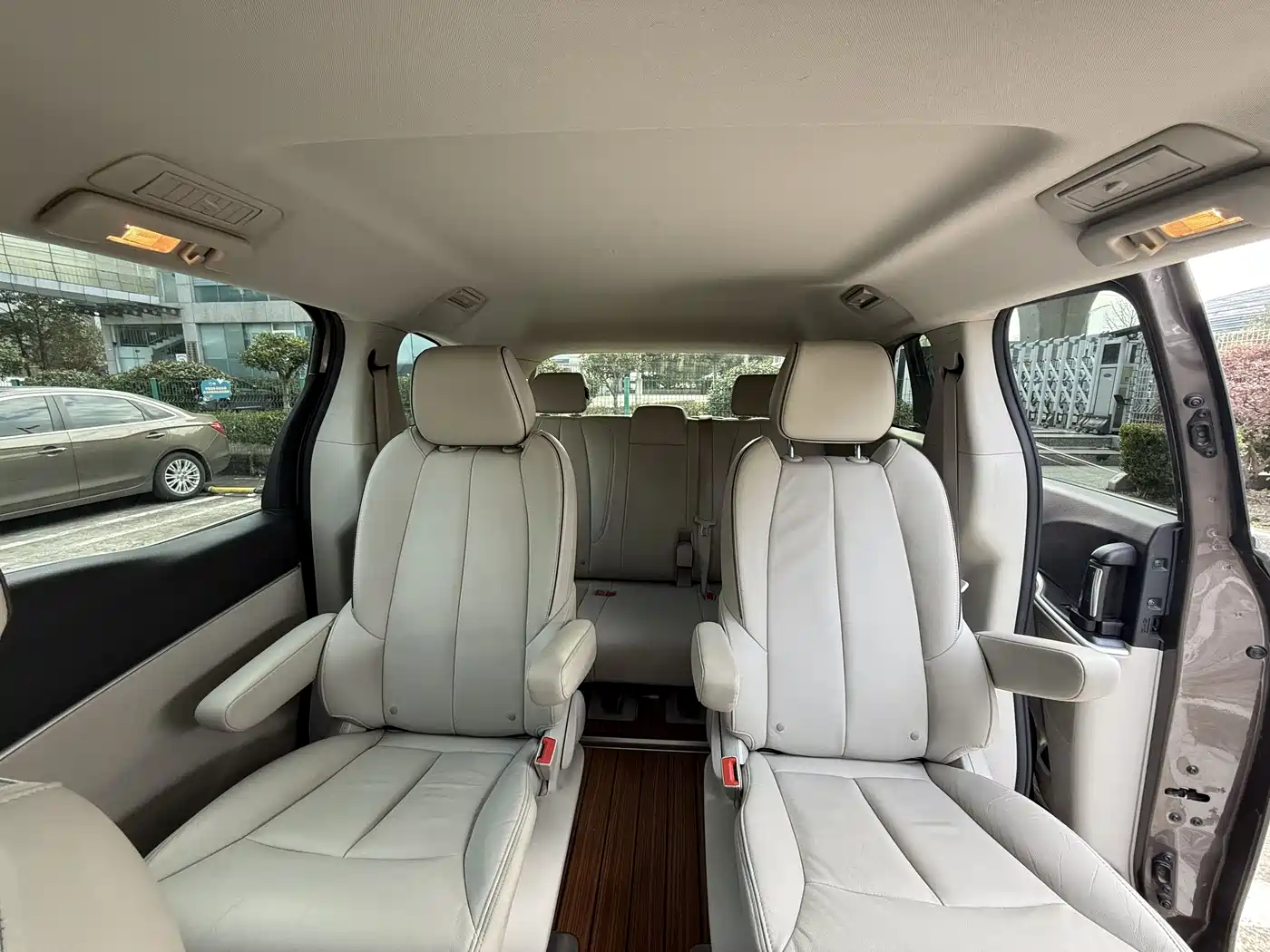 Buick GL8 2021 Land Business Class 652T Luxury фото 21