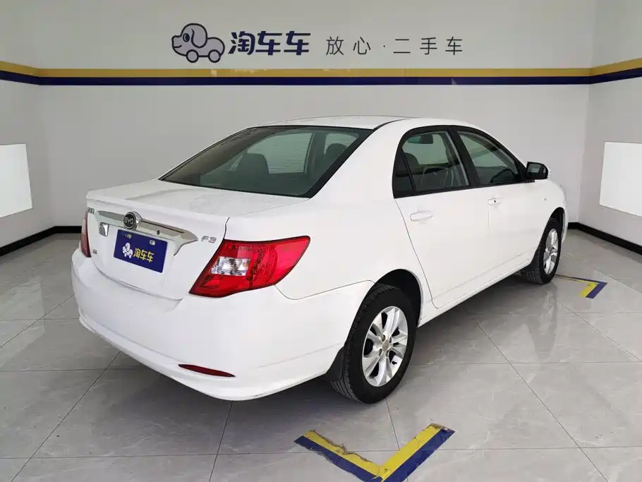 Фото 3 - BYD F3