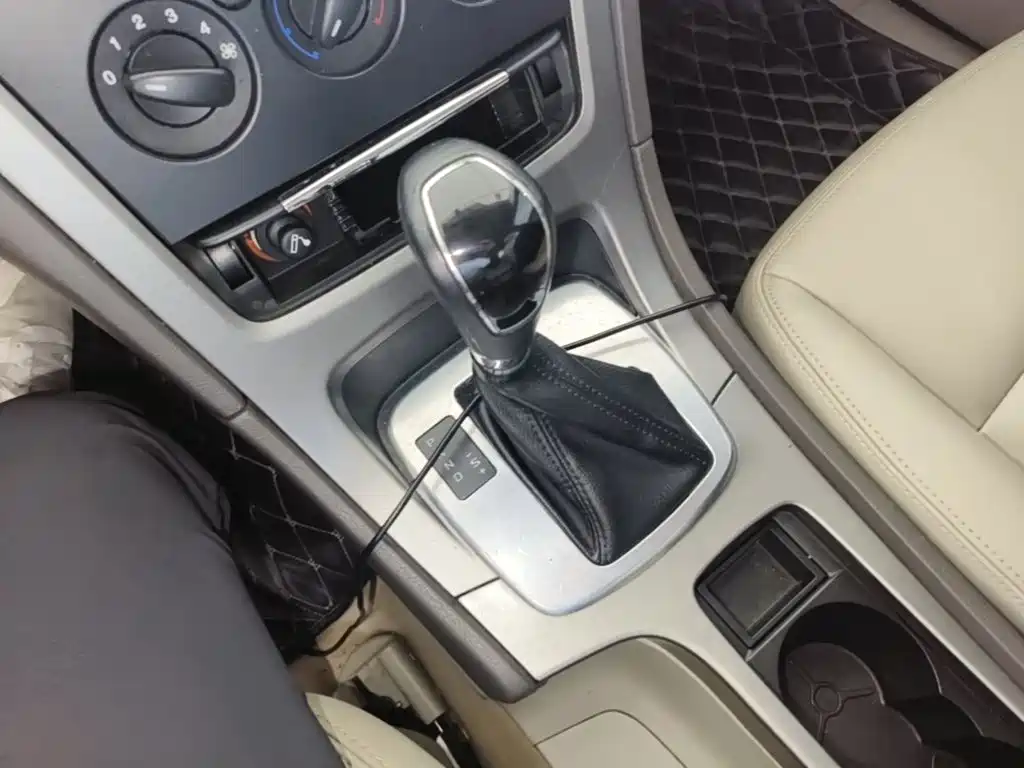 Ford Mondeo 2014 2013 2.3L Fashion Model