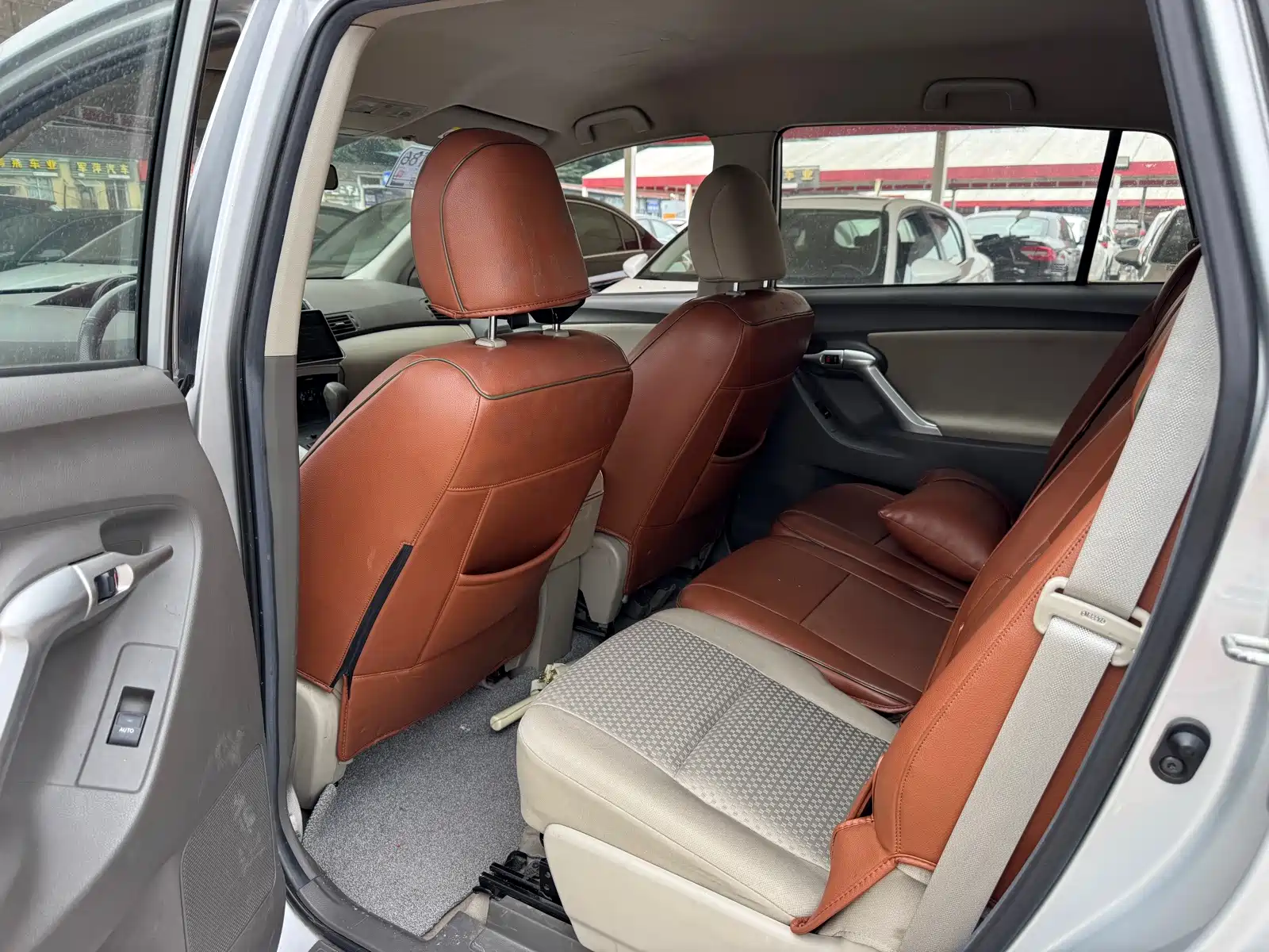 Фото 4 - Toyota E'Z