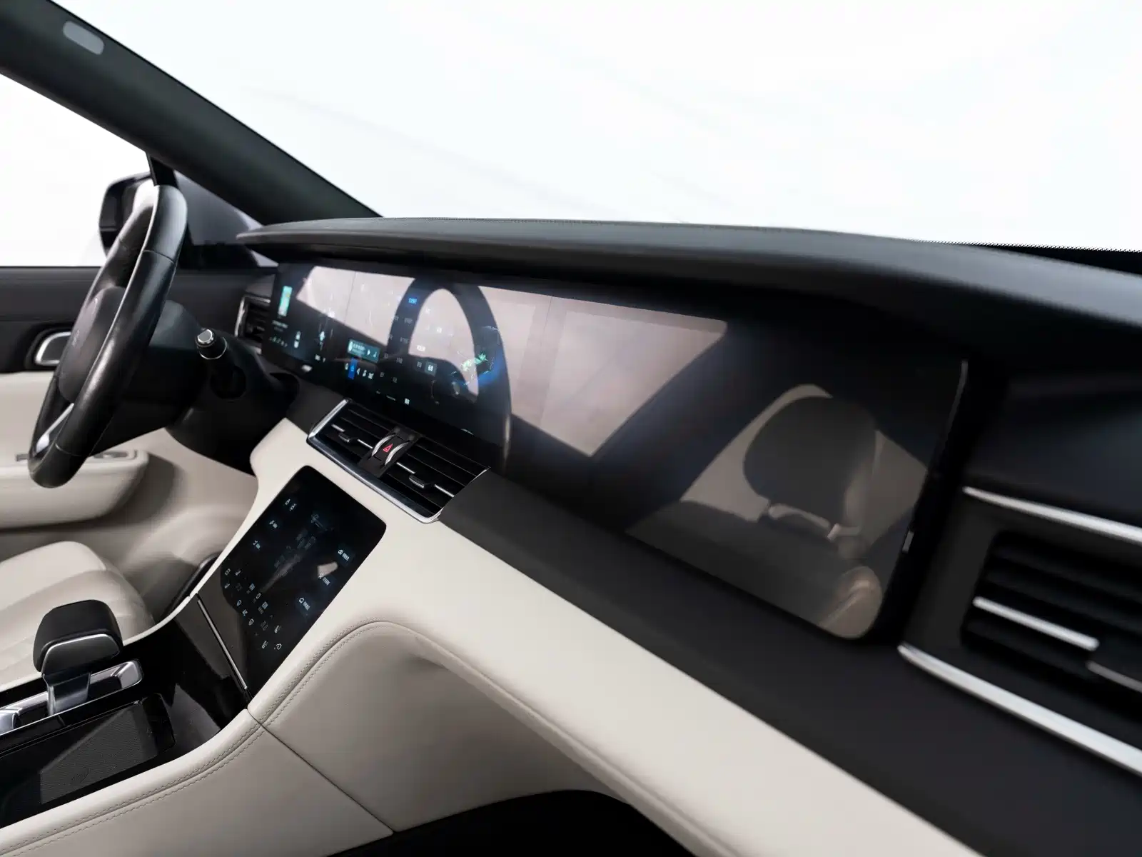 Фото 21 - Li Auto Li ONE