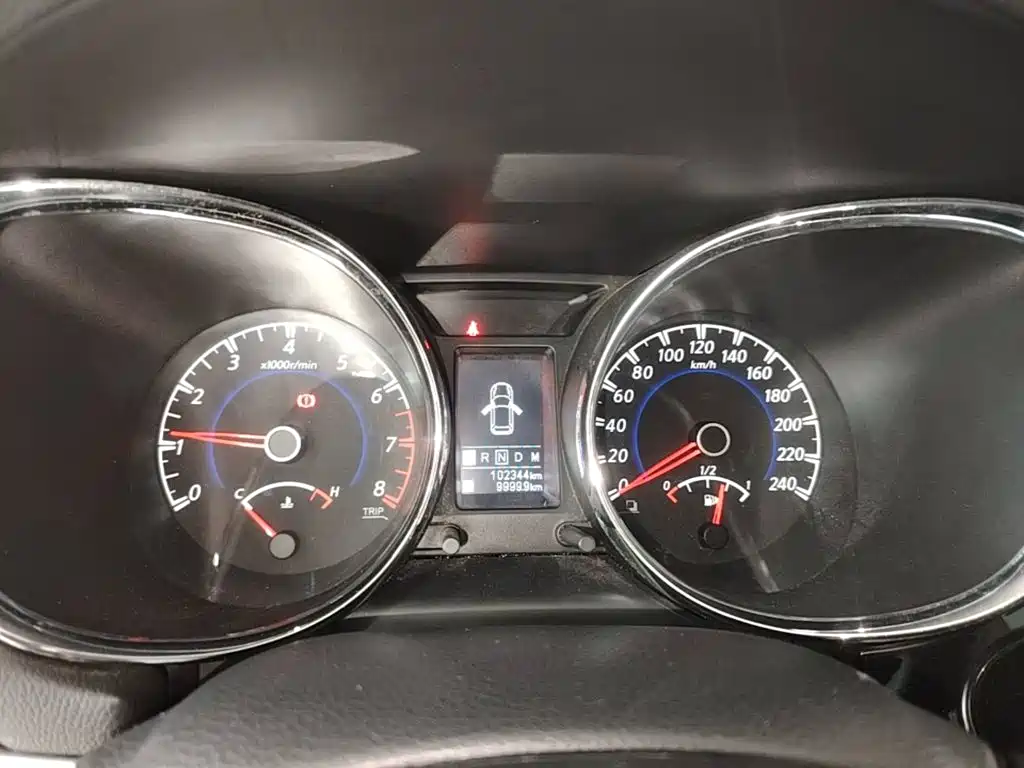 Venucia T70 2018 2018 2.0L CVT RuiQu Edition
