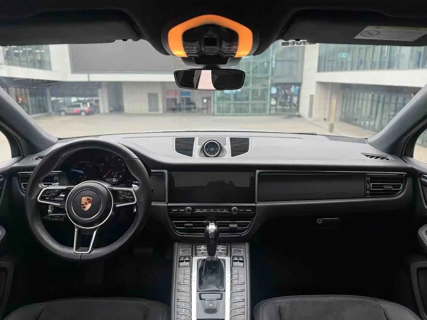 Porsche Macan 2018 Macan 2.0T фото 8