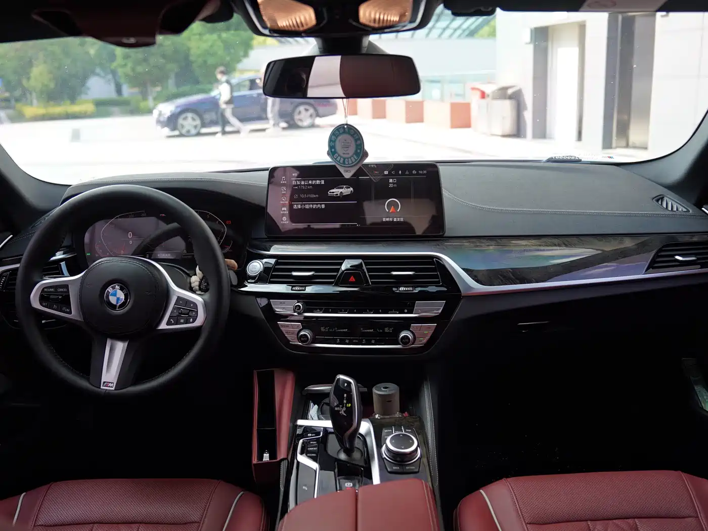 BMW 5 Series 2022 525Li M Sport Package фото 5