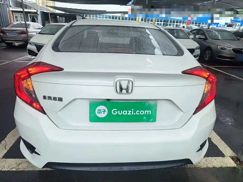 Фото 6 - Honda Civic