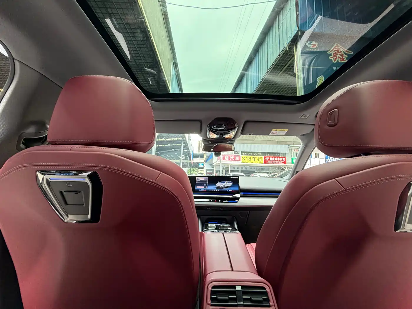 BMW 5 Series 2024 525Li M Sport Package фото 22