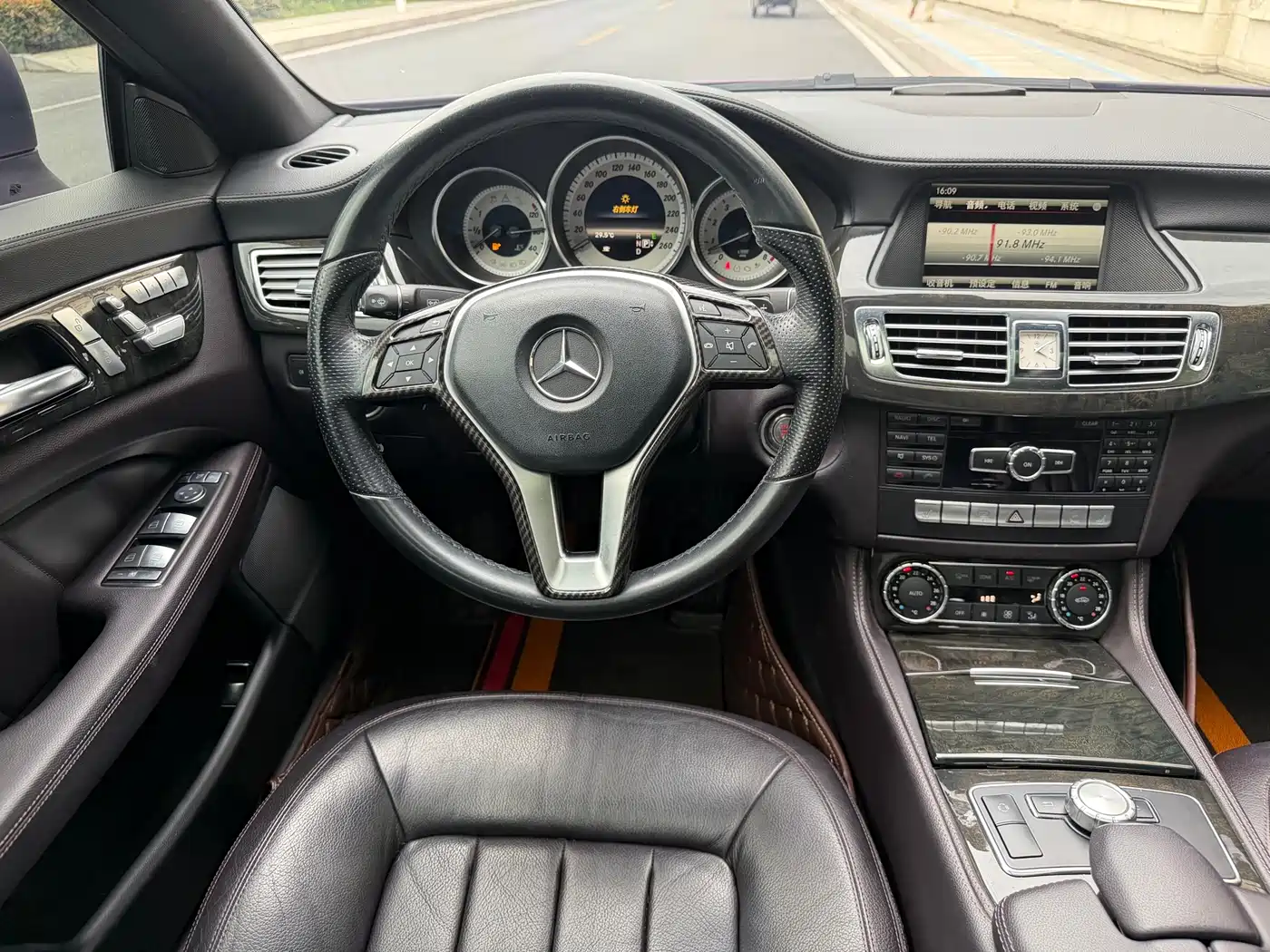 Mercedes-Benz CLS 2012 CLS 300 CGI фото 9