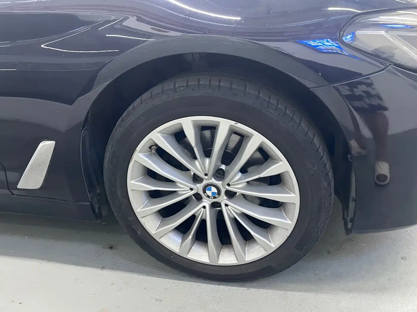 Фото 14 - BMW 5 Series