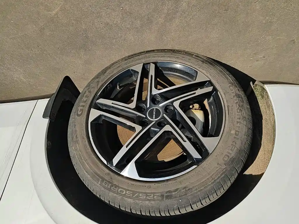 Фото 23 - Roewe D7