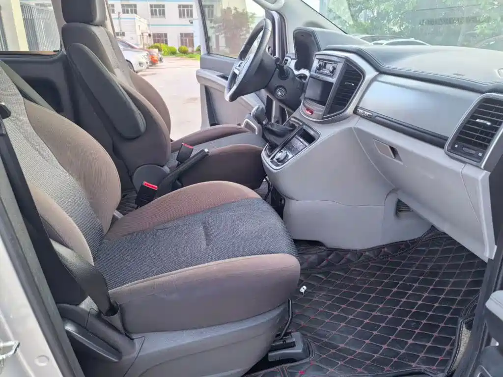 JAC Refine Refine M4 2020 2019 Business Travel Series 2.0L Manual Comfort China V