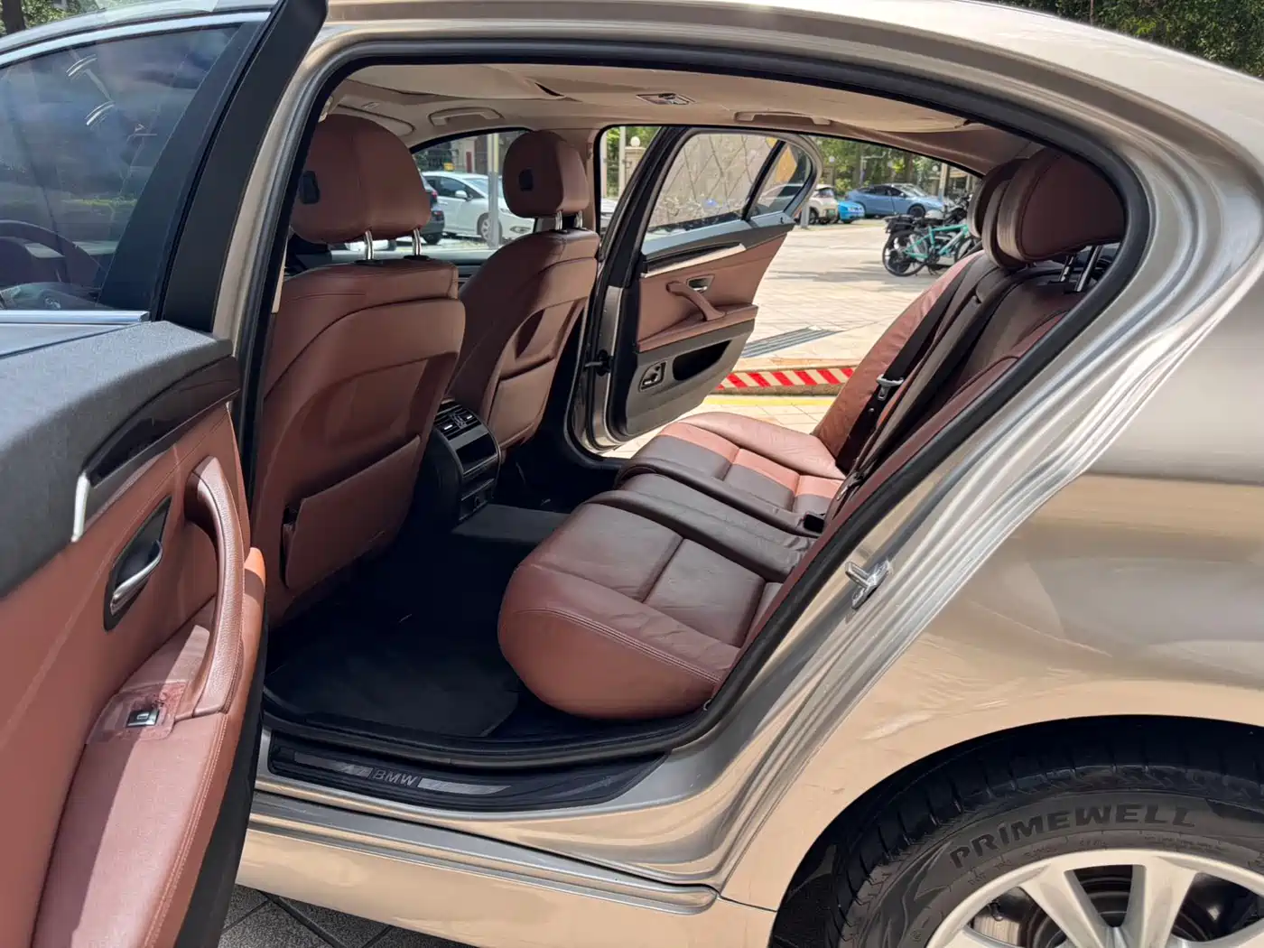 BMW 5 Series 2014 520Li Elegance фото 9