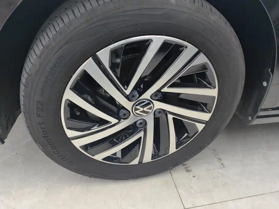 Volkswagen Lavida 2024 Model 1.5L Automatic Starlight 5 Million Edition 6