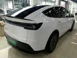 Photo 7 - Tesla Model Y L