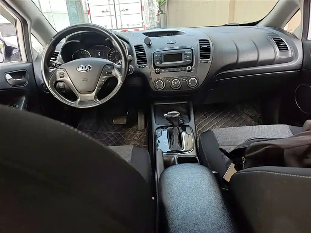 Kia K3 2016 1.6L Automatic GLS фото 13